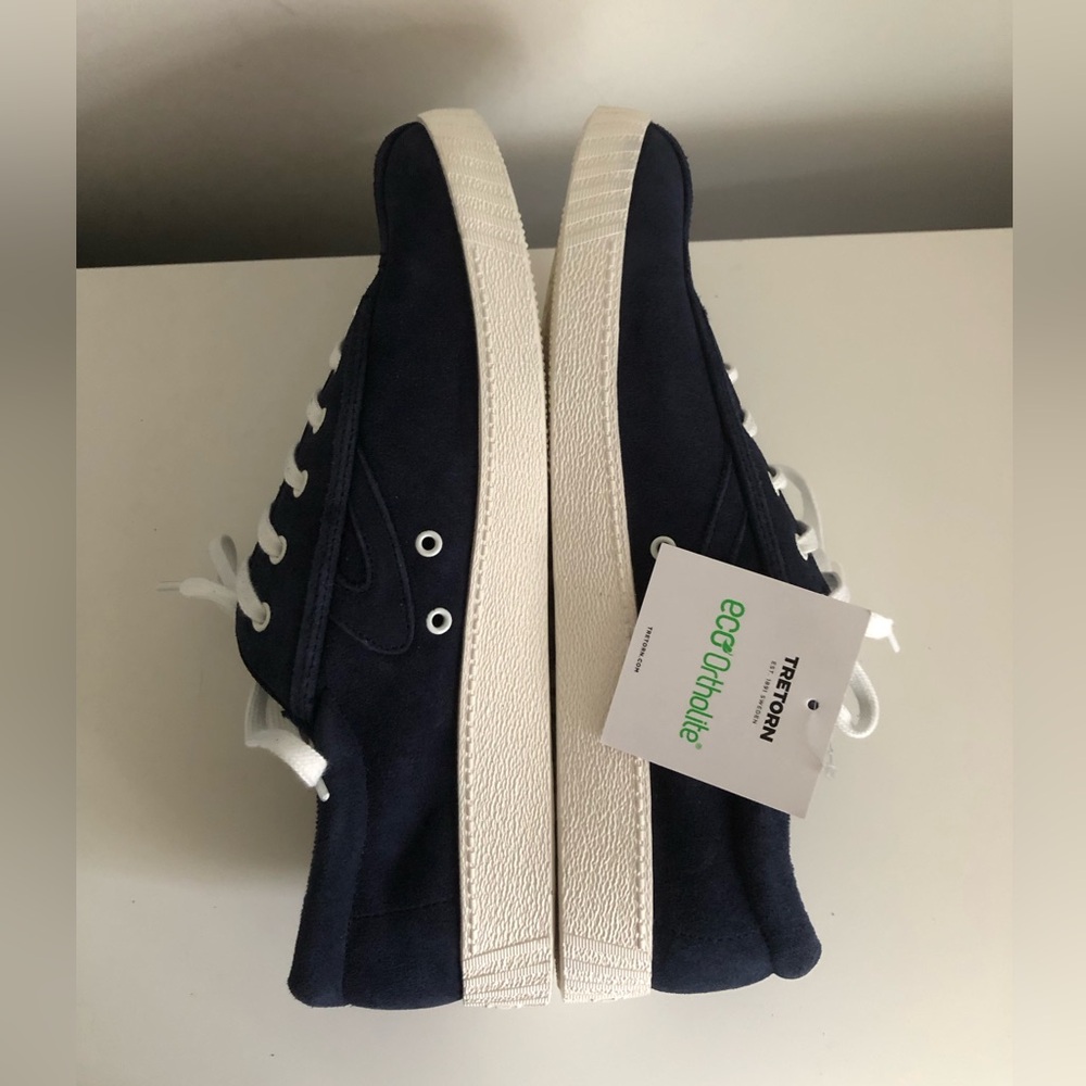 NEW Tretorn Women’s Nylite 13 Plus Sneaker Navy - Picture 4 of 5